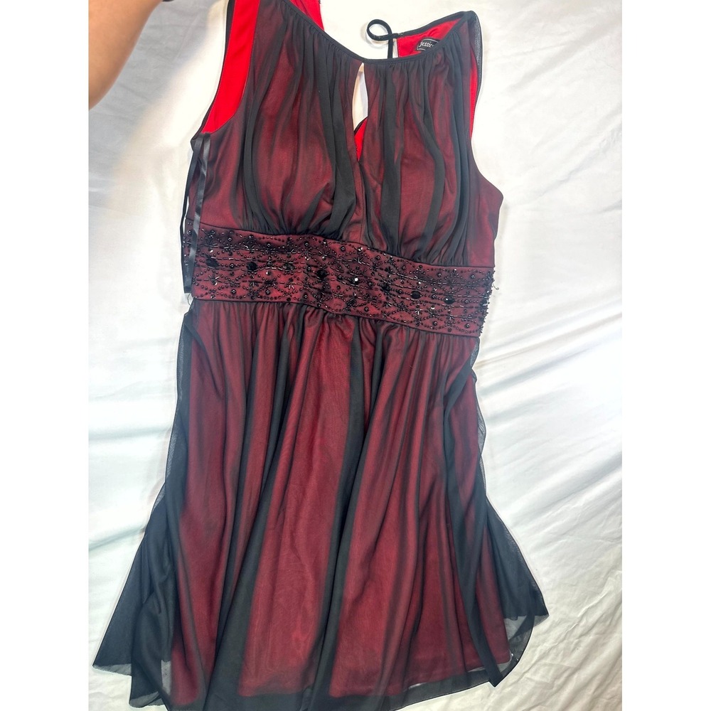 Jessica Howard Dress Women 14P Red Black Sheer Padded Beaded Sleeveless Back Zip